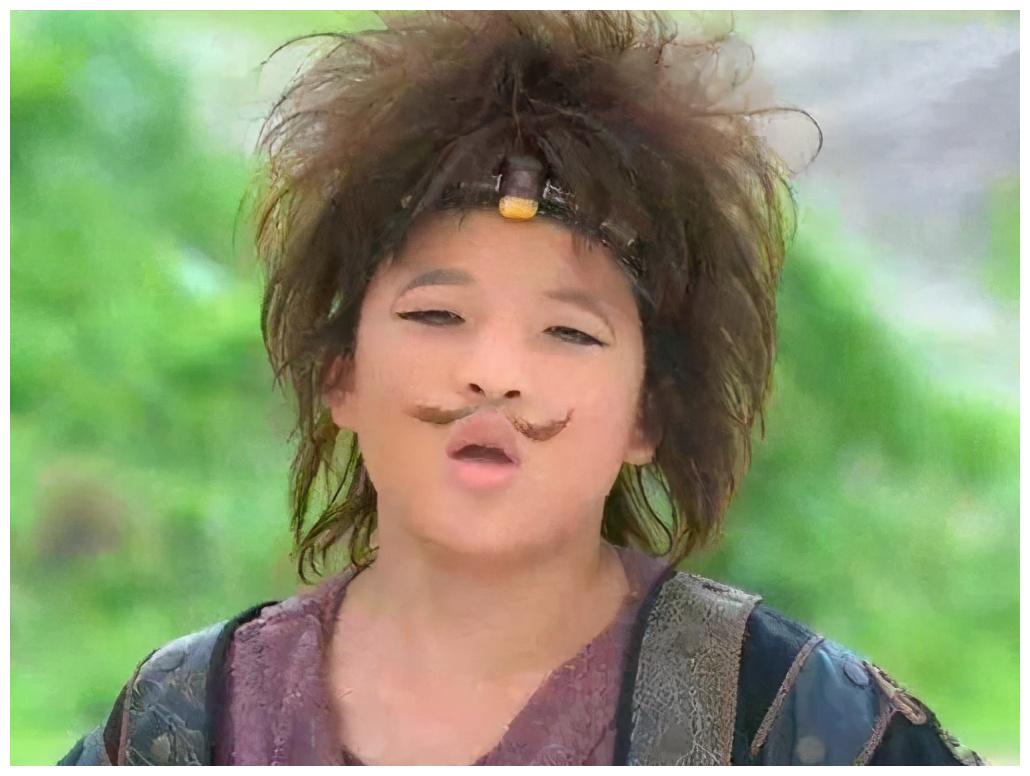 葛行于:亲妈嫌丑弃养,被周星驰看中一举成名,如今