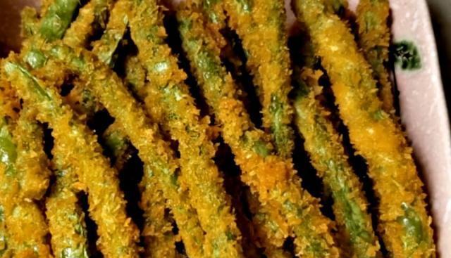 夏天,最爱吃的豆角,炸一炸,金黄酥脆,下酒下饭两相宜