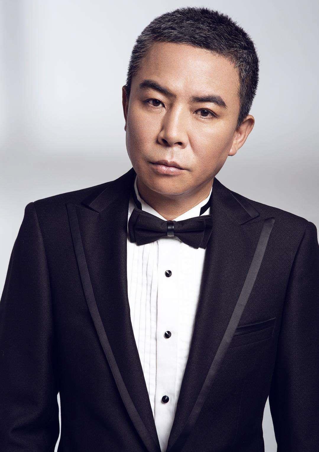 征服韩跃平衣着朴素低调地铁出行多次合作孙红雷