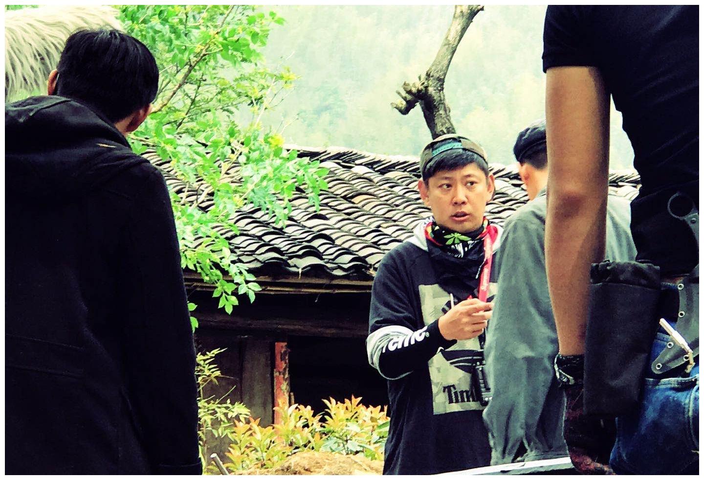 而王永泉的夫人孙小会,本也是演员出身,只不过近些年一直相夫教子,做