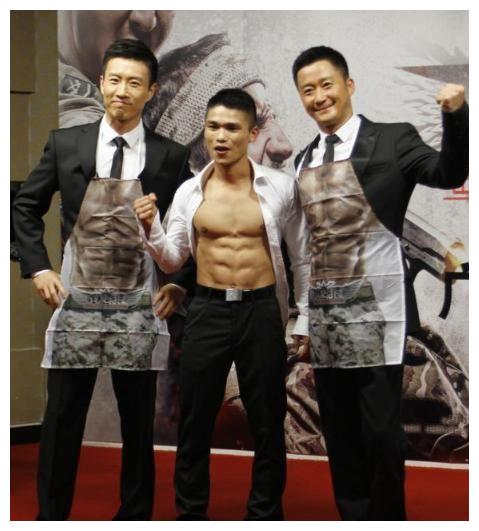 吴京班长庄小龙有多厉害?身高1米5被特招入伍,如今转型功夫演员休闲区蓝鸢梦想 - Www.slyday.coM 吴京班长庄小龙有多厉害?身高1米5被特招入伍,如今转型功夫演员休闲区蓝鸢梦想 - Www.slyday.coM