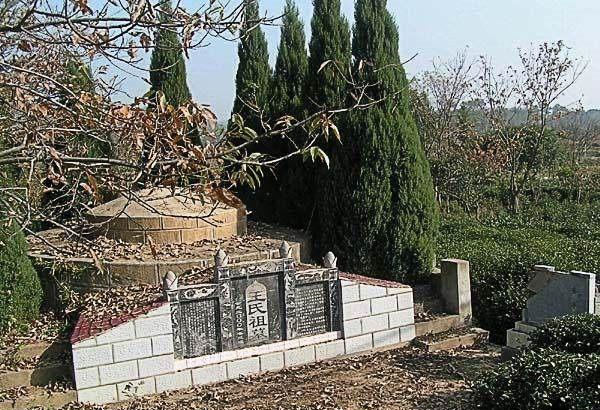 在中国他的墓地被捣毁,死于老乡之手|自由贸易|汪直|浙江_新浪新闻