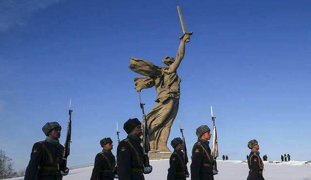 世界最高的五座雕像，俄罗斯美国<a href=