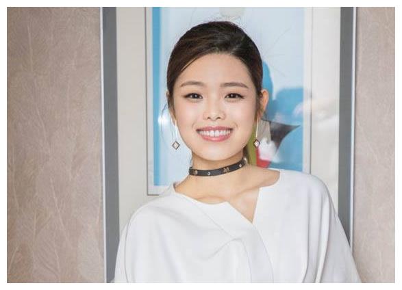 却从小被吐槽长得丑,如今变化堪比整容|王莎莎|童星|杨紫_新浪新闻