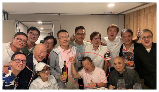 谭咏麟与好友预祝69岁生日,曾志伟毫无意外又烂醉如泥