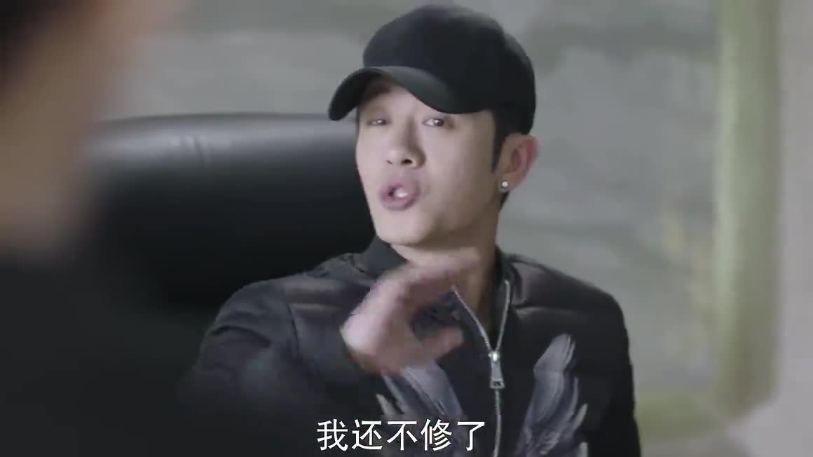 卧底归来:宝玉一顿骚操作,赶走了女保安,单独对付阿莺