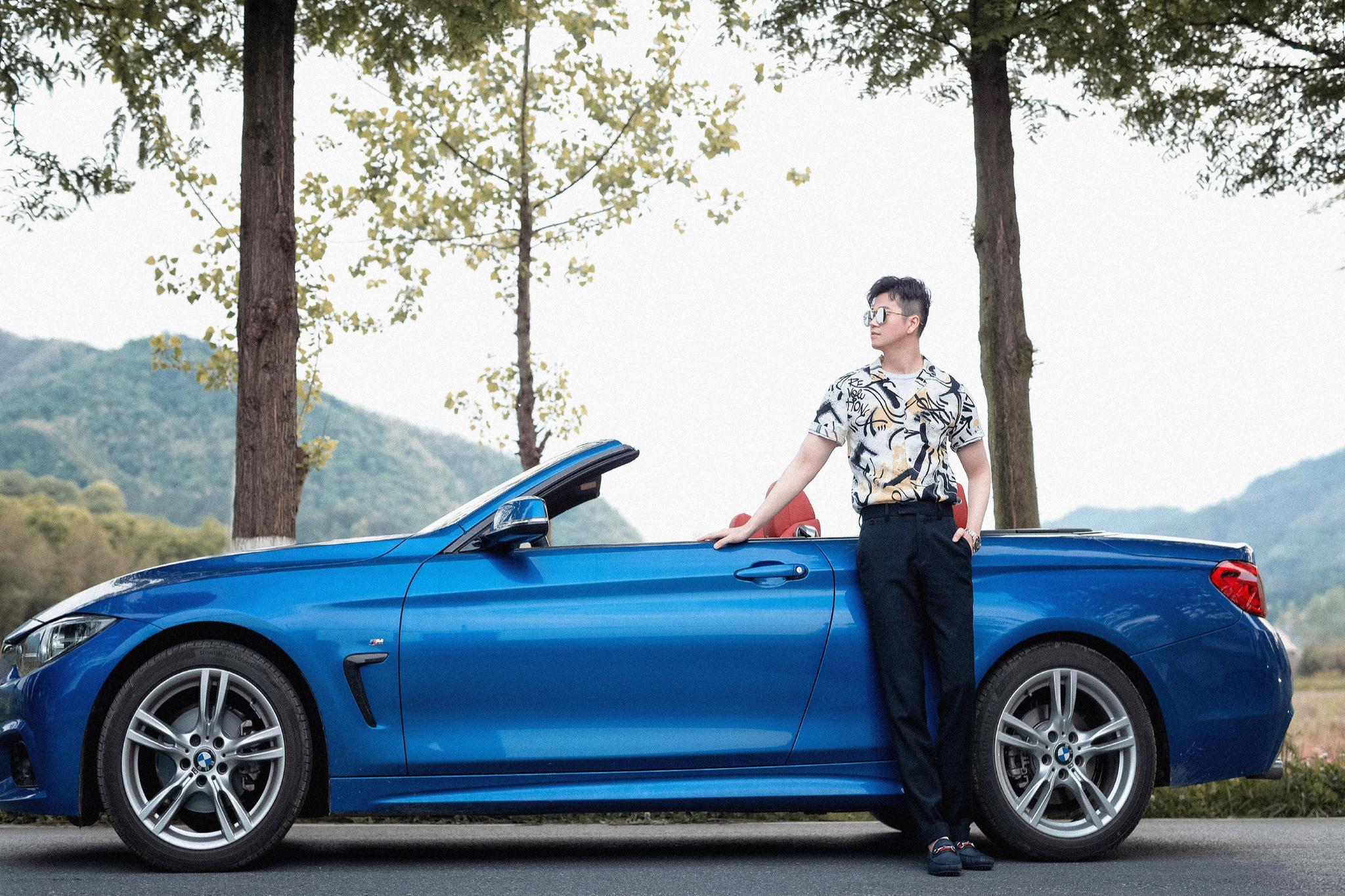 时尚作家朱小川拍摄时尚大片敞篷豪车彰显雅痞型男格调