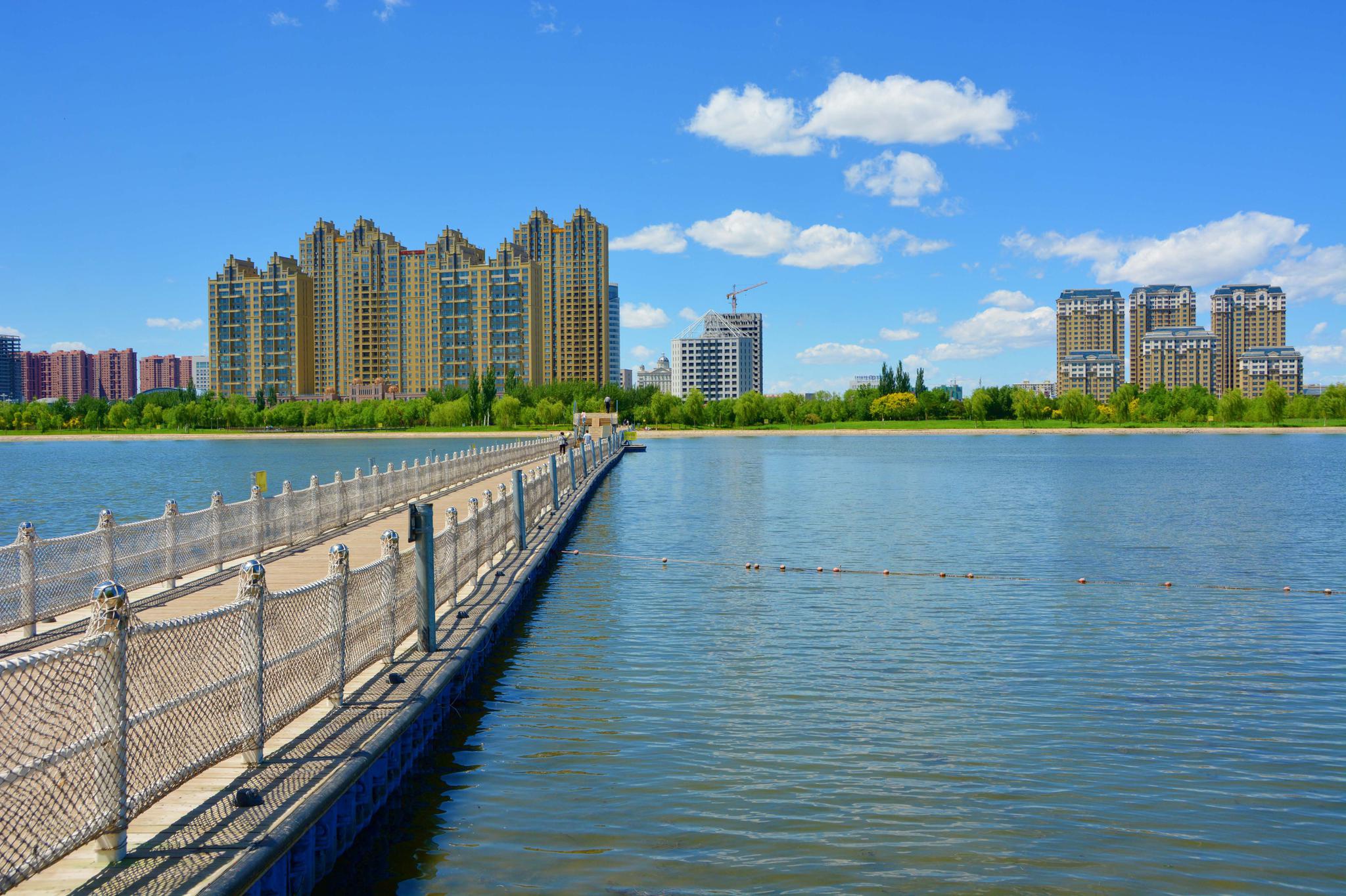 通辽市辽河公园浮桥两侧风光,原创拍摄