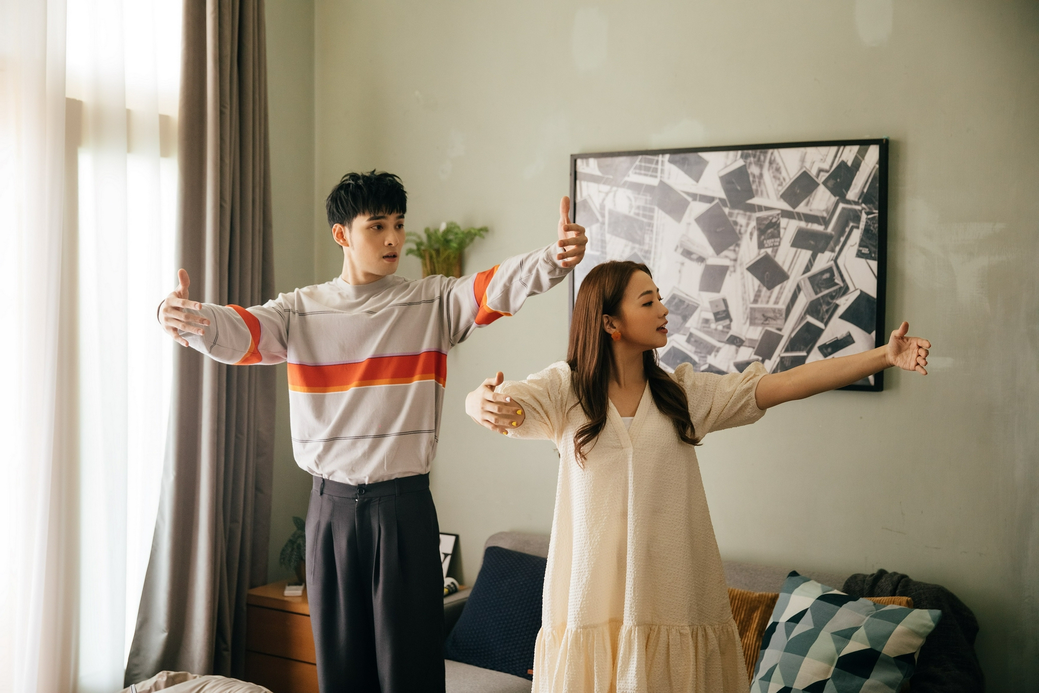 黄伟晋新歌mv力邀吴映洁跨刀携手共谱揪心暧昧恋曲