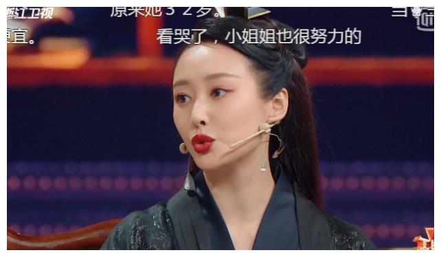 王牌对王牌:李纯晒童年父母合照,妈妈颜值引热议,基因太强大!