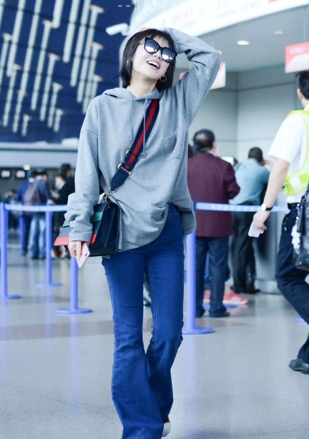 曾黎不愧是气质女神卫衣配牛仔裤简约随性随便穿穿都稳赢
