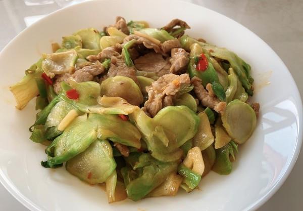 这菜湖北人经常吃广东人没见过好吃还不贵现在吃正合适