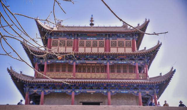 实拍天下第一雄关嘉峪关，长城内外差别原来这么大休闲区蓝鸢梦想 - Www.slyday.coM