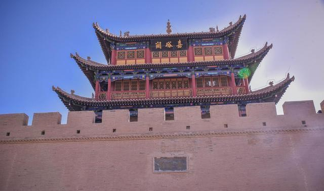 实拍天下第一雄关嘉峪关，长城内外差别原来这么大休闲区蓝鸢梦想 - Www.slyday.coM