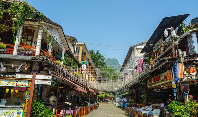 国内被洋化的古街 每年外国游客是常住人口的三倍 而且都会说英语休闲区蓝鸢梦想 - Www.slyday.coM 国内被洋化的古街 每年外国游客是常住人口的三倍 而且都会说英语休闲区蓝鸢梦想 - Www.slyday.coM