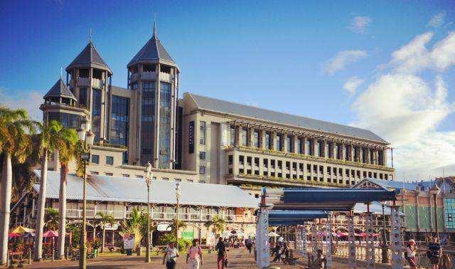 非洲最有钱的国家之一：人均GDP比我国还高，风景绝美是度假胜地休闲区蓝鸢梦想 - Www.slyday.coM