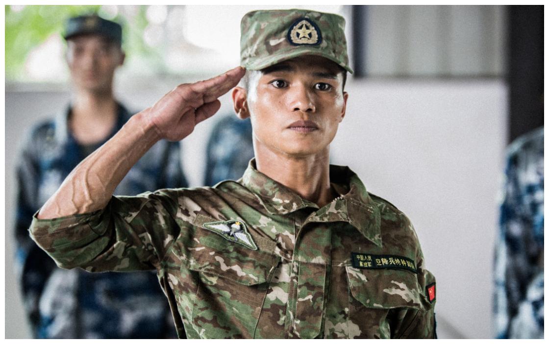 吴京班长庄小龙有多厉害?身高1米5被特招入伍,如今转型功夫演员休闲区蓝鸢梦想 - Www.slyday.coM 吴京班长庄小龙有多厉害?身高1米5被特招入伍,如今转型功夫演员休闲区蓝鸢梦想 - Www.slyday.coM