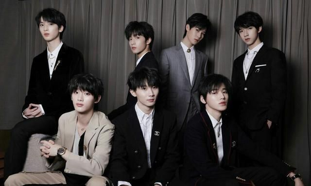 王牌对王牌8官宣|时代少年团一周年演唱会官宣,一路走来太不容易,请倍