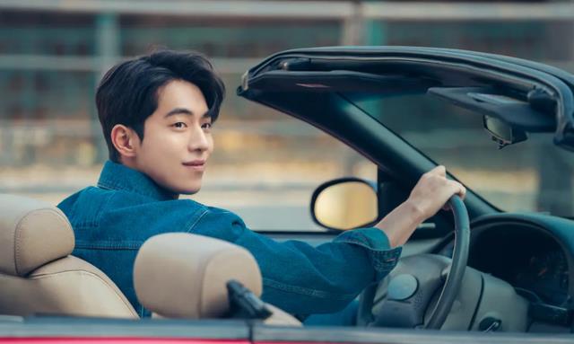 国产甜宠剧，能从<a href=