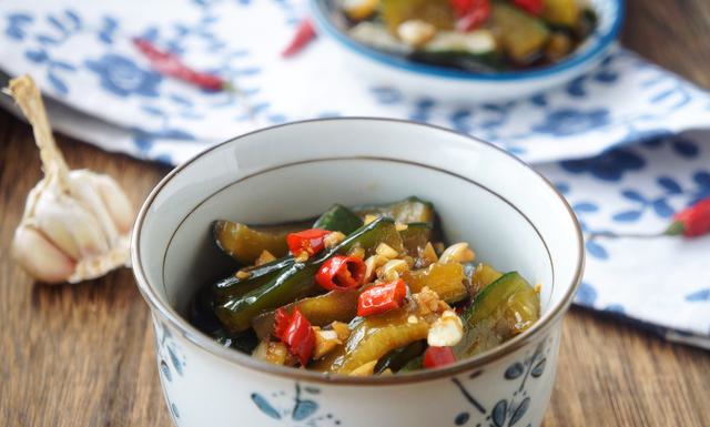 吃了30年的脆爽小咸菜刚学会了配方简单易做腌一晚上就能吃