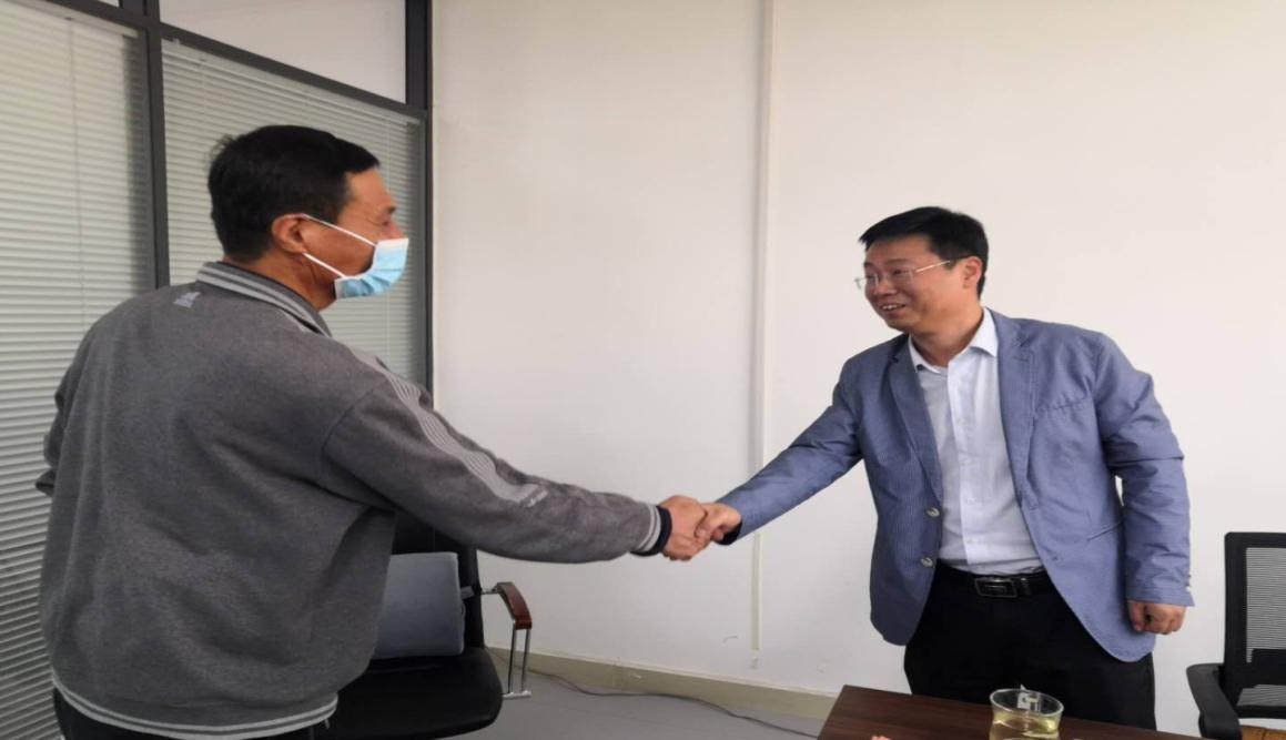 区自然资源局“一对一”贴心帮办打造“一站式”服务