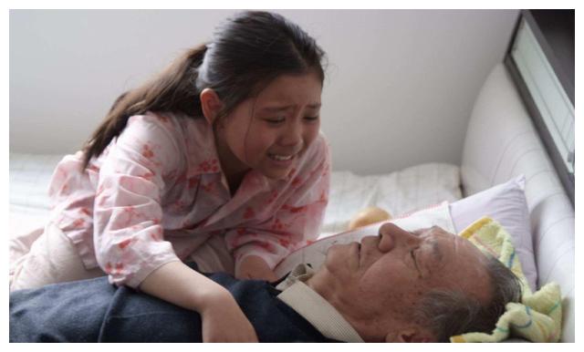 12年后,女主小花不温不火,而她却因此走红成为明星|暖春|齐如意|香草