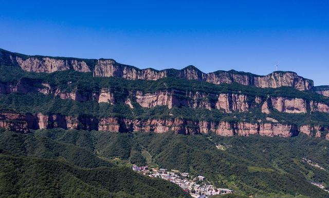 藏在河北太行山深处的秘境,赞皇嶂石岩,绝壁之上为何有座皇宫?