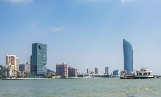 为什么去厦门旅行一定要去鼓浪屿？去过你就明白了！休闲区蓝鸢梦想 - Www.slyday.coM