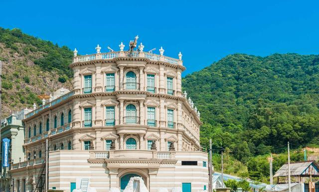 珠三角周末游该去哪？此景区能穿越到旧上海和老香港，超适合拍照休闲区蓝鸢梦想 - Www.slyday.coM