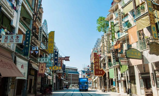 珠三角周末游该去哪？此景区能穿越到旧上海和老香港，超适合拍照休闲区蓝鸢梦想 - Www.slyday.coM