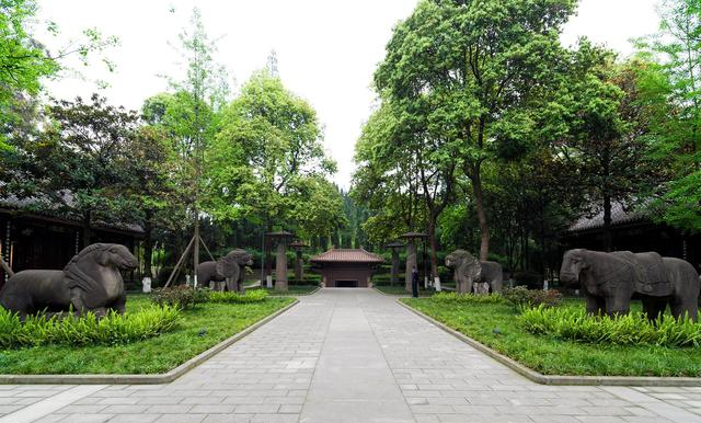 被游客忽视的成都景点:中国唯一建在地上的皇陵,具有盛唐风韵休闲区蓝鸢梦想 - Www.slyday.coM 被游客忽视的成都景点:中国唯一建在地上的皇陵,具有盛唐风韵休闲区蓝鸢梦想 - Www.slyday.coM