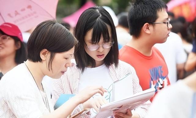 失业率很高的3个专业，985毕业也不好就业，高分考生要慎重休闲区蓝鸢梦想 - Www.slyday.coM