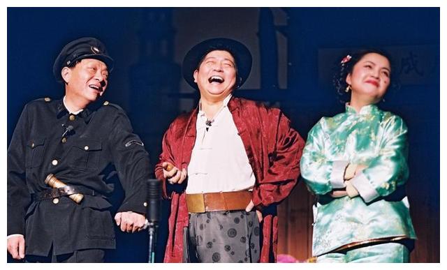 上海话哪里学?指路《老娘舅》阿德哥阿庆哥,最受欢迎的情景喜剧