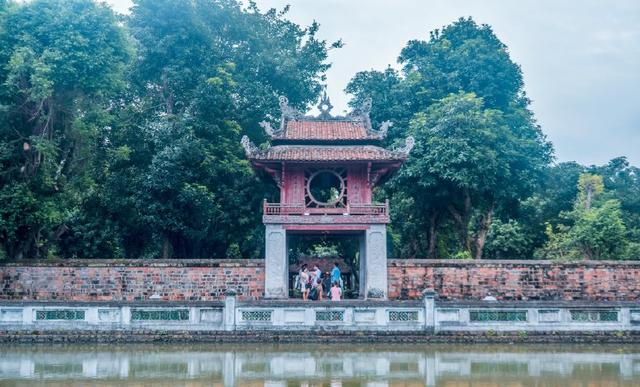 越南此处景点，千年前学中国建造，如今比我国原版还要出名