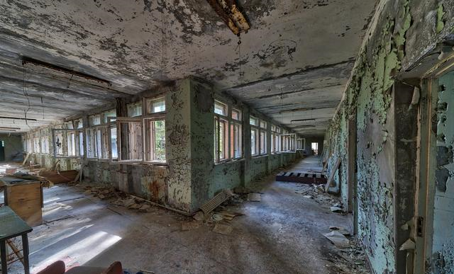 探访乌克兰鬼城，曾在俄罗斯帮助下建市，核泄漏后人去楼空休闲区蓝鸢梦想 - Www.slyday.coM