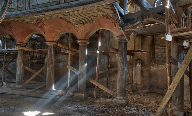 探访乌克兰鬼城，曾在俄罗斯帮助下建市，核泄漏后人去楼空休闲区蓝鸢梦想 - Www.slyday.coM