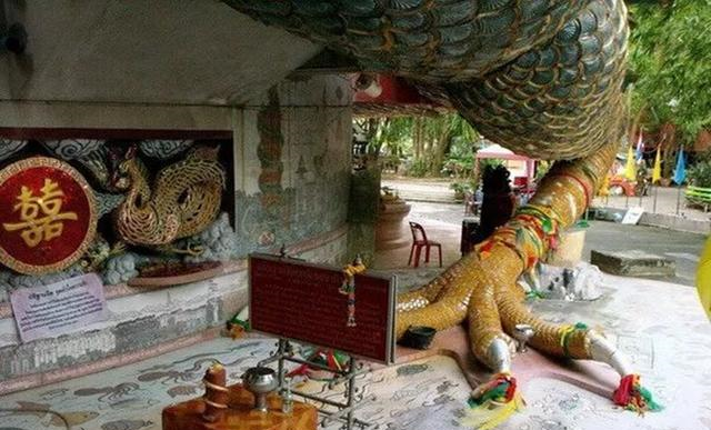 泰国最霸气的寺庙，高80米，用龙身当楼梯，僧侣：拒绝被当成景点休闲区蓝鸢梦想 - Www.slyday.coM