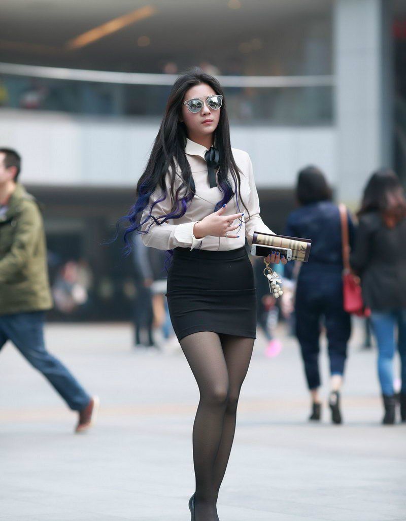 职业套装黑丝袜女白领,有种独特的气质