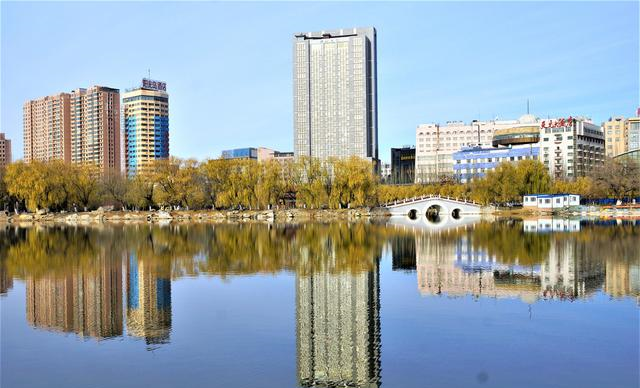 上海GDP2020北京_GDP十强进阶,上海北京有望首破4万亿元