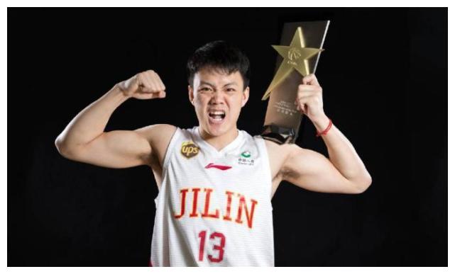 场均214分本土球员命中率第一姜宇星是不是下一个丁彦雨航