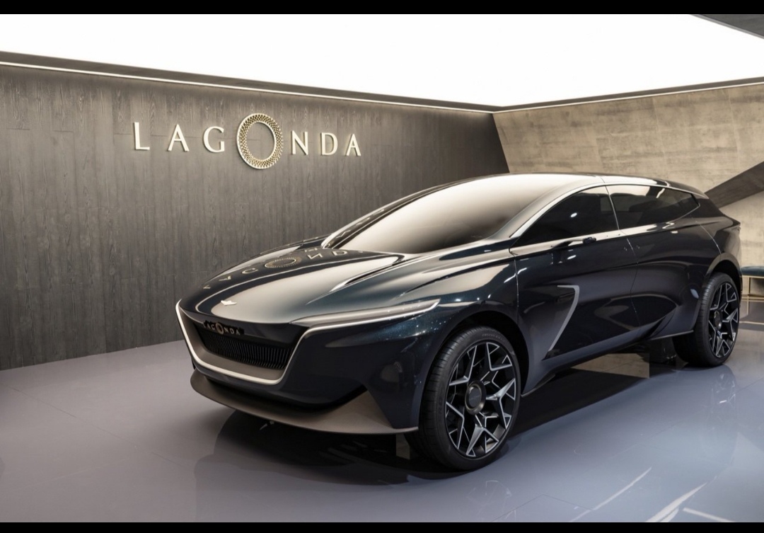 阿斯顿·马丁高端品牌拉贡达,第一款车是suv,目标明确:赚钱!