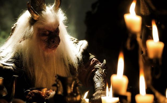 一看情形不对就跑路,西游记里的妖王对手下都还不错,像机灵鬼,伶俐虫