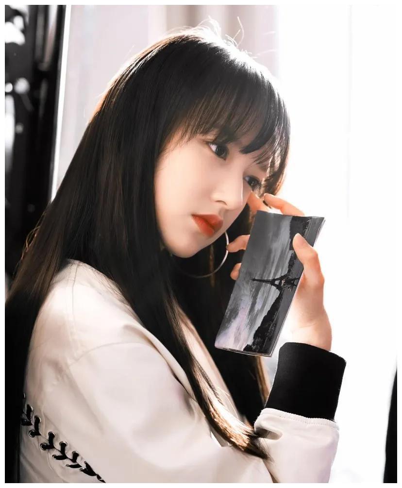 才多艺的她出了不少影视作品《唐人街探案》里五大灵童战队成员陆菁菁