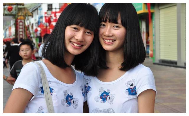 作为双胞胎更是如此,如果将其中一个放到外地,等到孩子成年之后,在