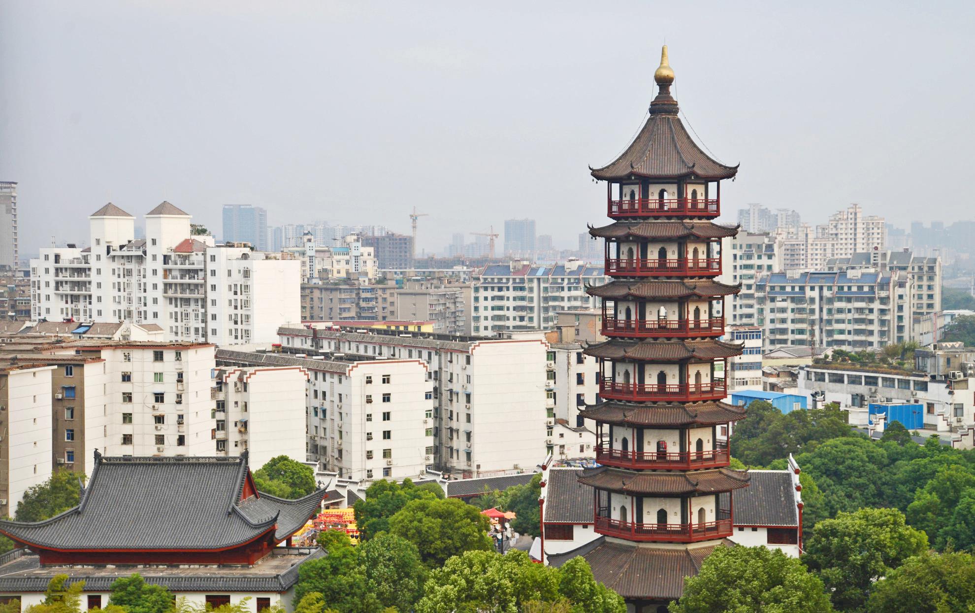 江西被忽略的一座古塔,有1100多年历史,堪称是南昌人的镇城之宝