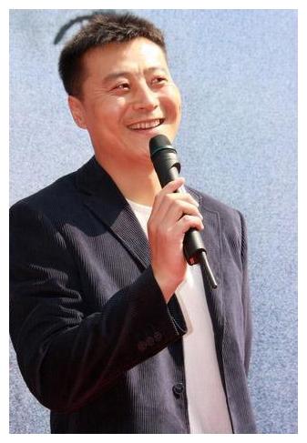 他是国剧一哥妻子是千金大小姐结婚却只花了不到10块钱