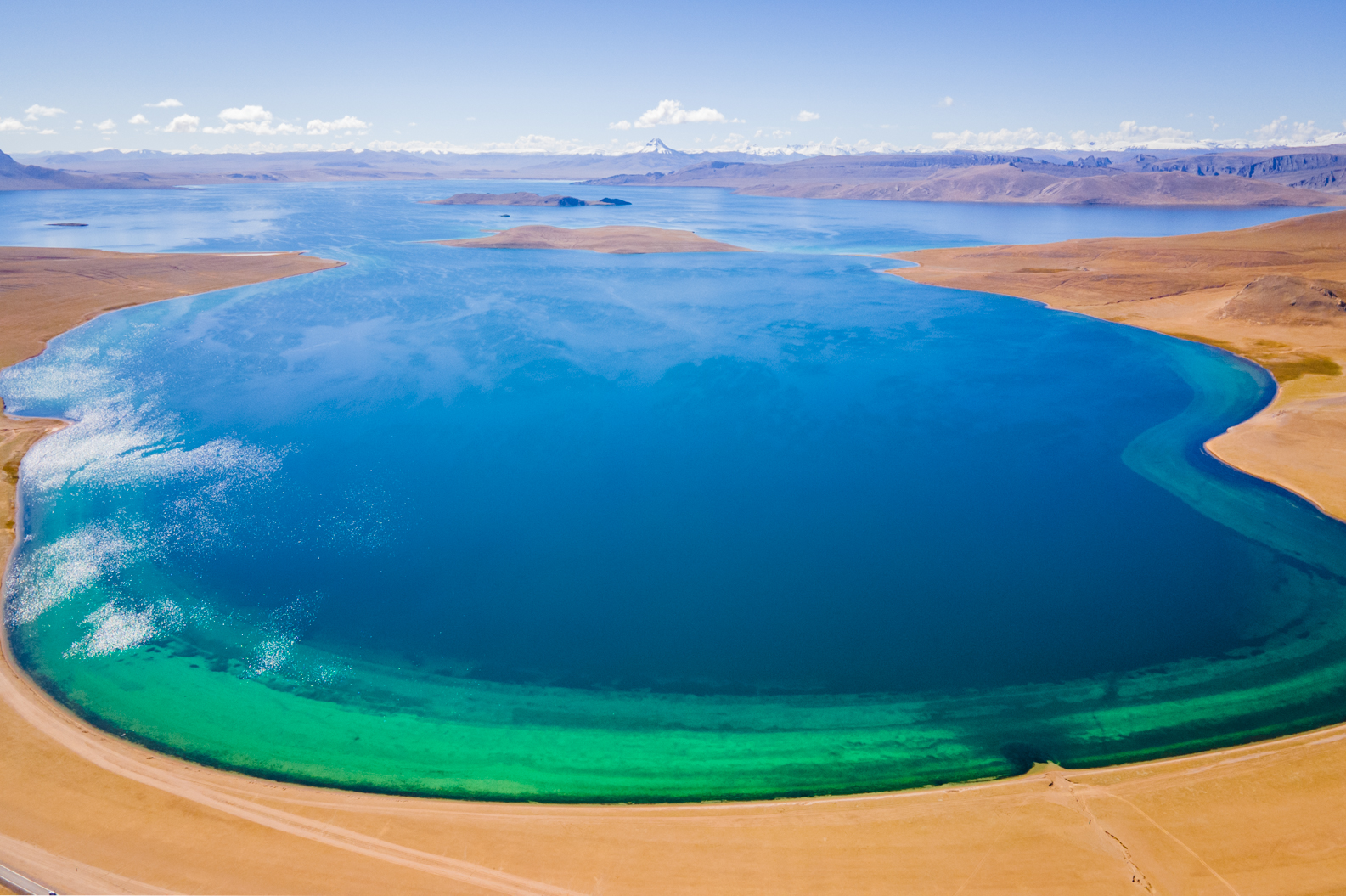 发现一个西藏最浪漫的湖泊_高清图集_新浪网