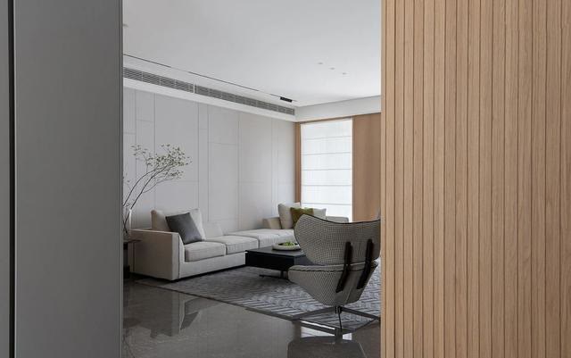 她家客厅太好看了，一进门就被美到，喜欢这样简单不花哨的装修休闲区蓝鸢梦想 - Www.slyday.coM