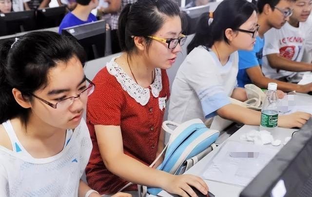 失业率很高的3个专业，985毕业也不好就业，高分考生要慎重休闲区蓝鸢梦想 - Www.slyday.coM