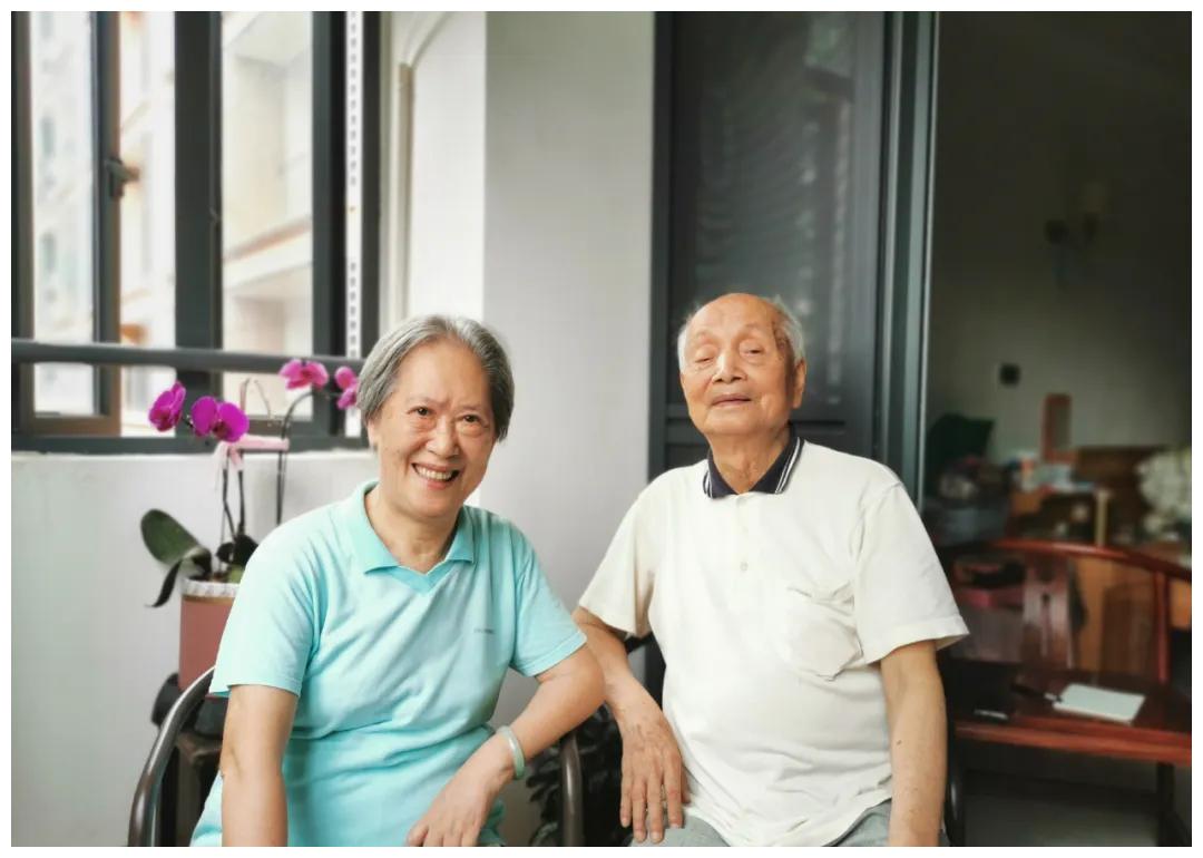 探望陈爷爷贤伉俪:时光不负情深,有你安然无恙